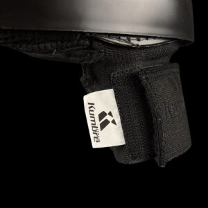 knee-black-details
